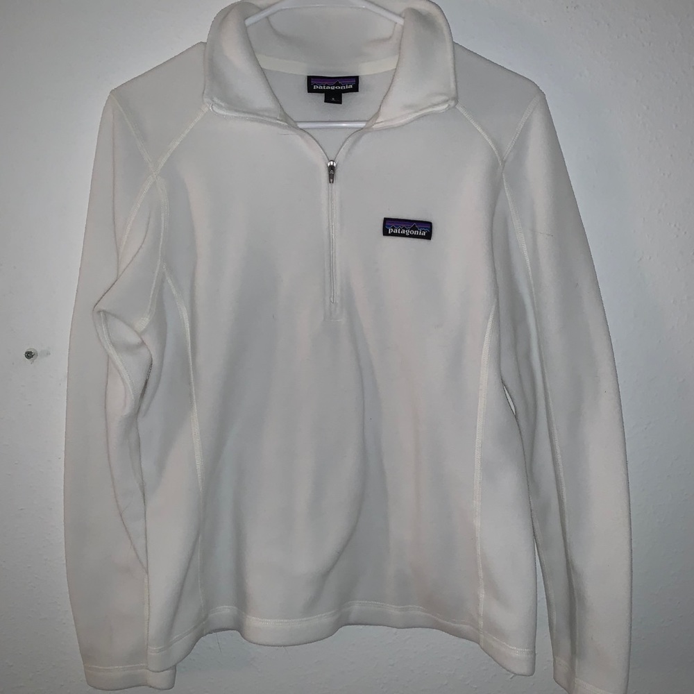 PATAGONIA white quarter zip
